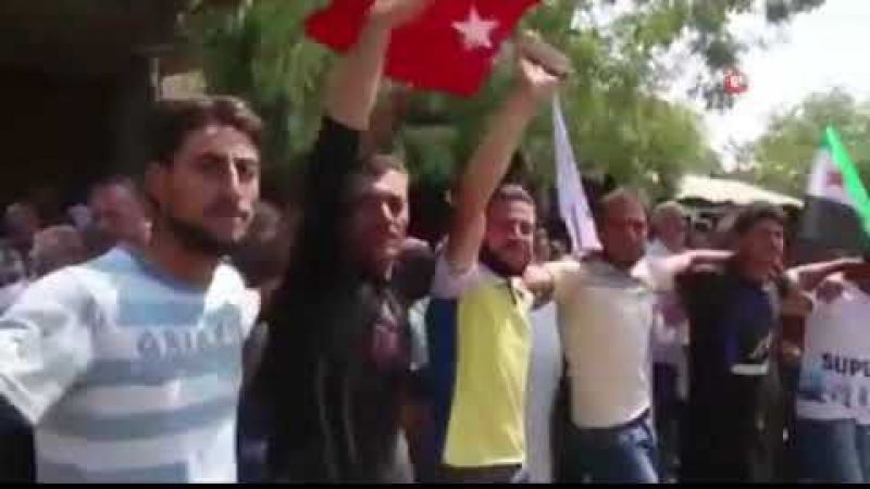 Suriyelilerden-Afrin-de-Türkiye-ye-teşekkür-gösterisi.jpg