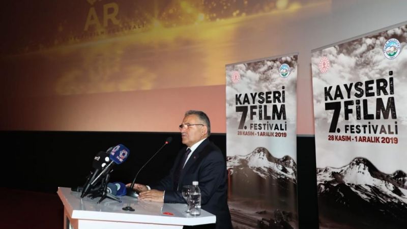7-kayseri-film-festivali-heyecani-basladi-3-1575106583.jpg