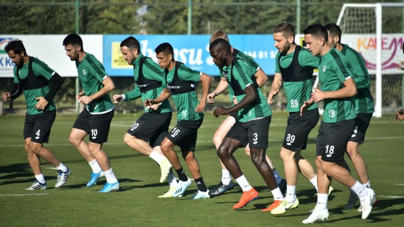 Konyaspor-da-Sivasspor-maçı-hazırlıkları-devam-ediyor.jpg