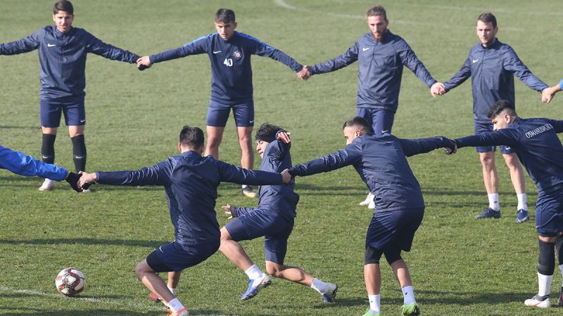osmanlıspor-İstanbulspor-maçına-hazır-2.jpg