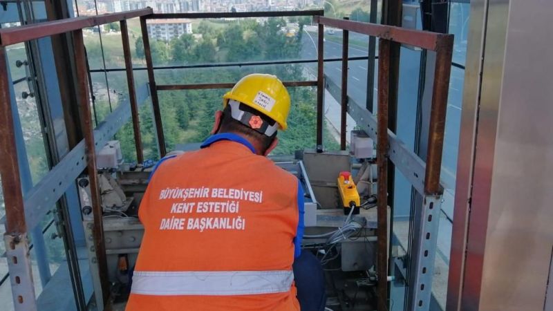 Ankara-da-asansör-ve-yürüyen-merdivenler-elden-geçiriliyor.jpg
