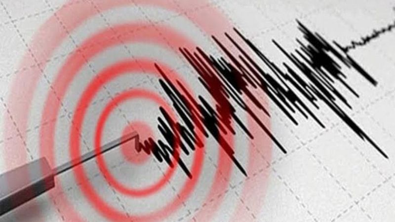 Van-da-korkutan-deprem-AFAD-depremin-büyüklüğünü-5-4-olarak-duyurdu.jpg