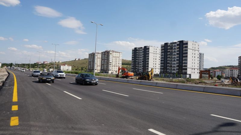 ankara-büyükşehir-23-günde-tamamladı-yenikent-ayaş-yolu-trafiğe-açıldı-1.jpeg