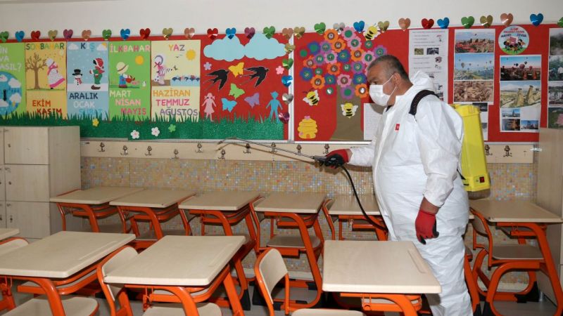 Çankaya-belediyesi-144-okulda-dezenfeksiyon-çalışması-yaptı-1.jpg