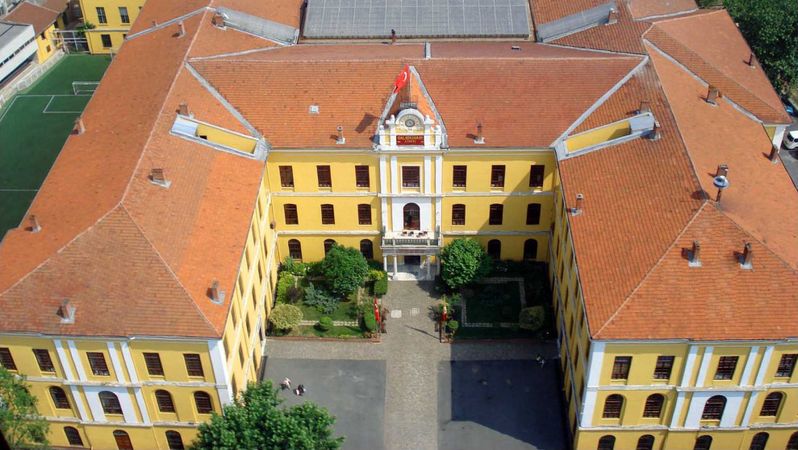 Yabancı Okulların Kayıt Ücretleri Dudak Uçuklattı! Amerikan Robert Lisesi, Üsküdar Amerikan Lisesi, Alman Lisesi, Sainte Pulcherie Lisesi, Saint Joseph Lisesi Ücretleri Belli Oldu! 670 Bin TL'yi Aştı! 1