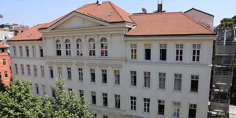 Yabancı Okulların Kayıt Ücretleri Dudak Uçuklattı! Amerikan Robert Lisesi, Üsküdar Amerikan Lisesi, Alman Lisesi, Sainte Pulcherie Lisesi, Saint Joseph Lisesi Ücretleri Belli Oldu! 670 Bin TL'yi Aştı! 3