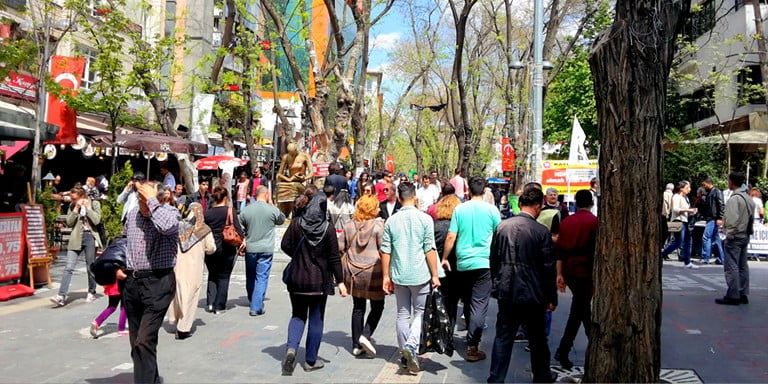Ankara’nın En Meşhur Caddeleri Ünüyle Nam Salıyor! Ankarar'nın İstiklal Caddesi Burada! Bu Caddelere Uğramadan Ankara’dan Ayrılmayın… 3