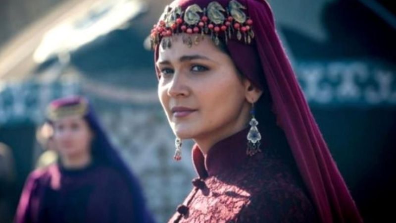 Gülsim Ali İlhan Bakın Kaç Yaşındaymış! Duyanlar Şok Oldu! Gülsim Ali İlhan Kimdir, Aslen Nerelidir, Nasıl Ünlü Oldu! 3
