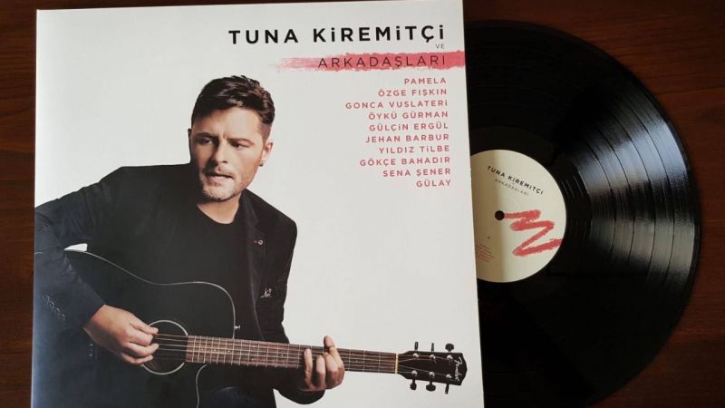 İclal Aydın’ın Eski Eşi Kendisinden Bile Ünlü Çıktı! Sadece 1 Yıl Evli Kaldılar…Tuna Kiremitçi Kimdir, Kaç Yaşındadır? Tuna Kiremitçi ve İclal Aydın Arasındaki Yaş Farkı… 3