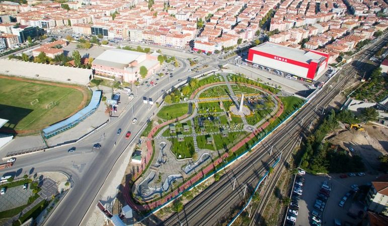 Sincan İlçesinde Gezilecek Yerler! Ankara Sincan'da Neler Var? İşte Harikalar Diyarı, Masal Adası, Evcil Hayvanlar Parkı, Matematik Müzesi... 1