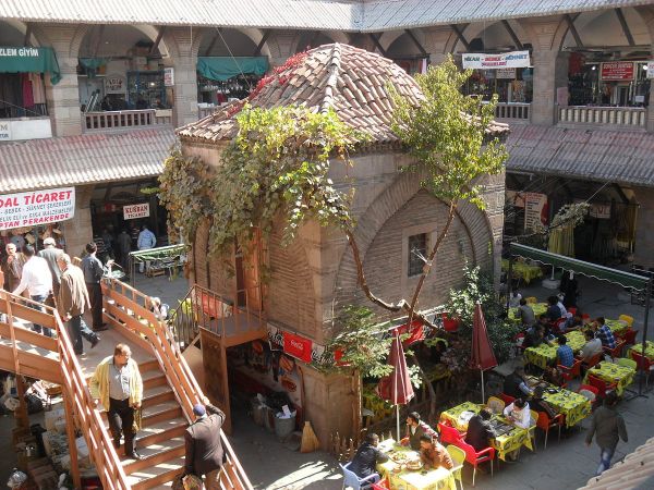 Ankara Suluhan Çarşısı Nerede ve Nasıl Gidilir? Ankara suluhan pazar günü açık mı? Ankara suluhan nişan malzemeleri ve fiyatları 7