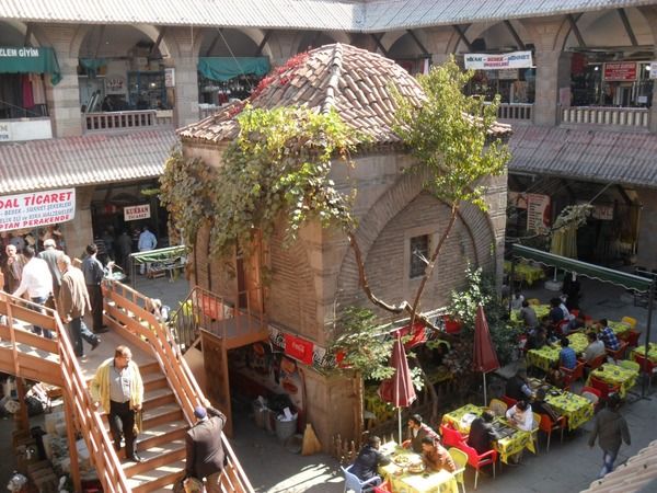 Ankara Suluhan Çarşısı Nerede ve Nasıl Gidilir? Ankara suluhan pazar günü açık mı? Ankara suluhan nişan malzemeleri ve fiyatları 4