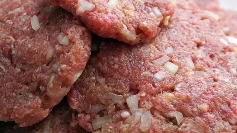 Anne Eli Değmiş Köfte Tadını Arayanlar: İşin Püf Noktası Açıklandı! Hem Sağlık hem Lezzet Katıyor... Canan Karatay Tavsiye Etti! 4