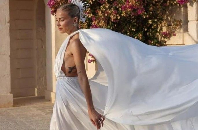 Burcu Esmersoy ve Nazım Akmandil Evlendi! Genç Yazılımcı Nazım Akmandil Kimdir? Aralarında Kaç Yaş Fark Var? 2