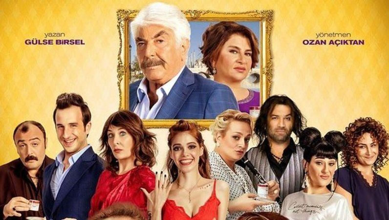 Aile Arasında Filmi Nerede, Ne Zaman Çekildi? Aile Arasında Filmin Konusu Nedir, Oyuncuları Kimler? Aile Arasında Filmin Gişe Rakamları Nedir, Sonu Nasıl Final Yapıyor? 1