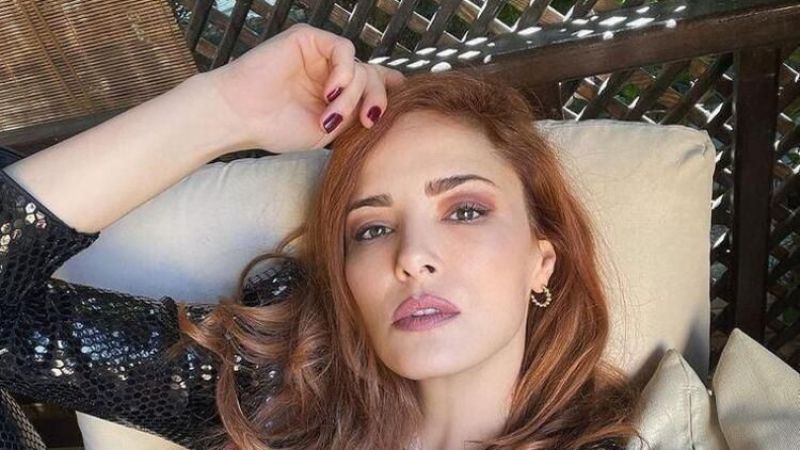 44'lük Mine Tugay’ın Gençlik İksiri İfşa Oldu! Neden Yaşlanmadığı Ortaya Çıktı! Sosyal Medya Yankılanıyor; Bütün Kadınlar Denemeye Başladı! “Kızıl Fırtına!” 4