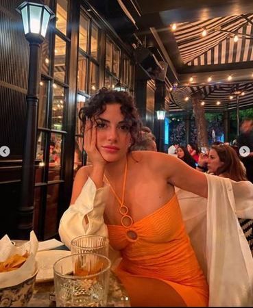 Kısmetse Olur Nur Erkoç Artık Tanınmaz Bir Halde! Dekolteli Pozları Yürekleri Hop Hop Hoplattı; “Şarap Gibi Kadınsın Be!” Değişimi Şok Etti… 3