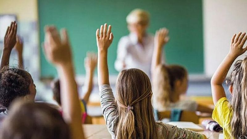 Okullarda eğitim süresi değişebilir: 4 gün mü olacak! MEB’den açıklama.... “Okul günleri kaç gün olacak?” 4