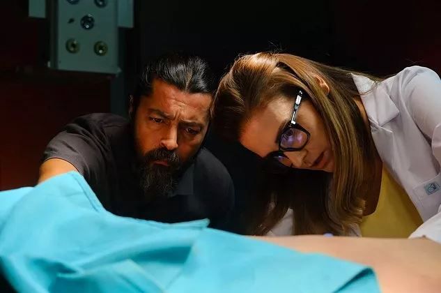 Çember: Yolun Sonundaki Kız Filminin Konusu Nedir? Çember: Yolun Sonundaki Kız Filmi Ne Zaman, Nerede Çekildi? Filmin Oyuncuları Kimlerdir? Hangi Kanalda Saat Kaçta Yayınlanacak? 2