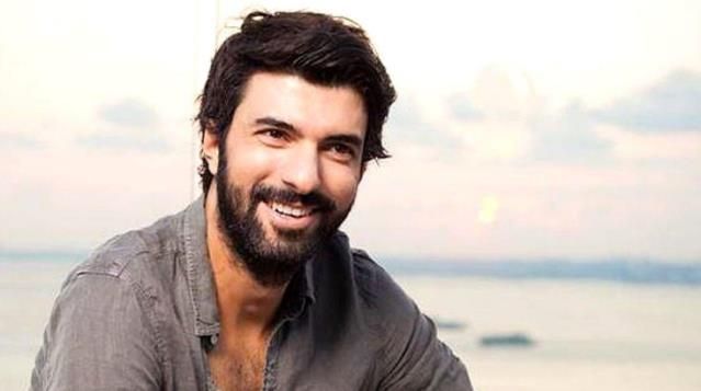 Engin Akyürek'in Kendisinden 10 Yaş Küçük Aşkı Bakın Kim Çıktı! Çok Şaşıracaksınız! 1