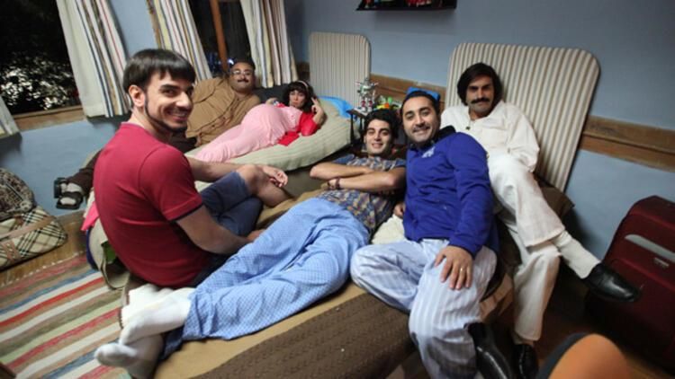 Dedemin Fişi Filmi Nerede Çekildi? Doğa Rutkay, İrem Sak ve Özge Borak Filmi Dedemin Fişi Ne Zaman, Hangi Tarihte Çekildi? Dedemin Fişi Filminin Konusu Nedir, Oyuncuları Kimlerdir? 2