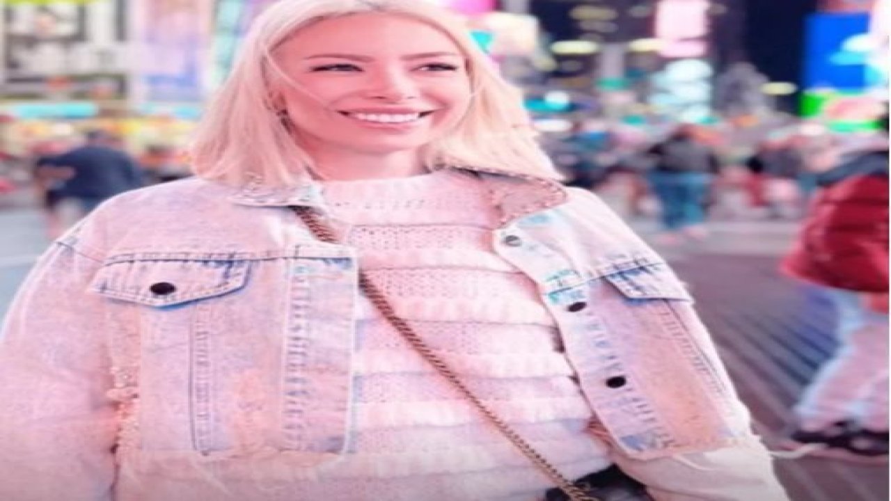 Masterchef Burcu’nun Son Halini Görenler Tanıyamadı! Ajda Pekkan’ın Yan Çarı, Adeta Kopyası… Eski Halinden Eser Yok! “Ne Oldu Sana Burcu!”