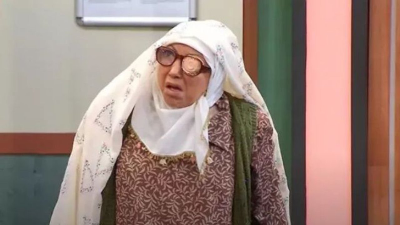 Yasemince’nin Sürahi Nine’si Son Haliyle Şoke Ediyor! “Yerli Doja Cat!” Yorumlar Gırla; Görenler Tanıyamıyor!