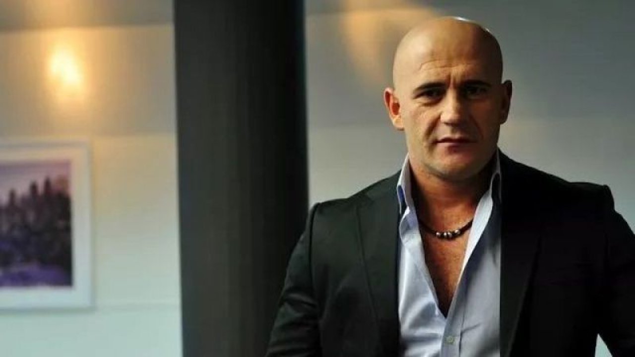 Kurtlar Vadisi'nin Ştandart Kazım'ı Son Haliyle Şok Etti! “Memati Bile Bir Hiç!” Pılısını Pırtısını Toplayıp Buralardan Gitmişti! Kazım Çarman Kimdir, Kaç Yaşında!