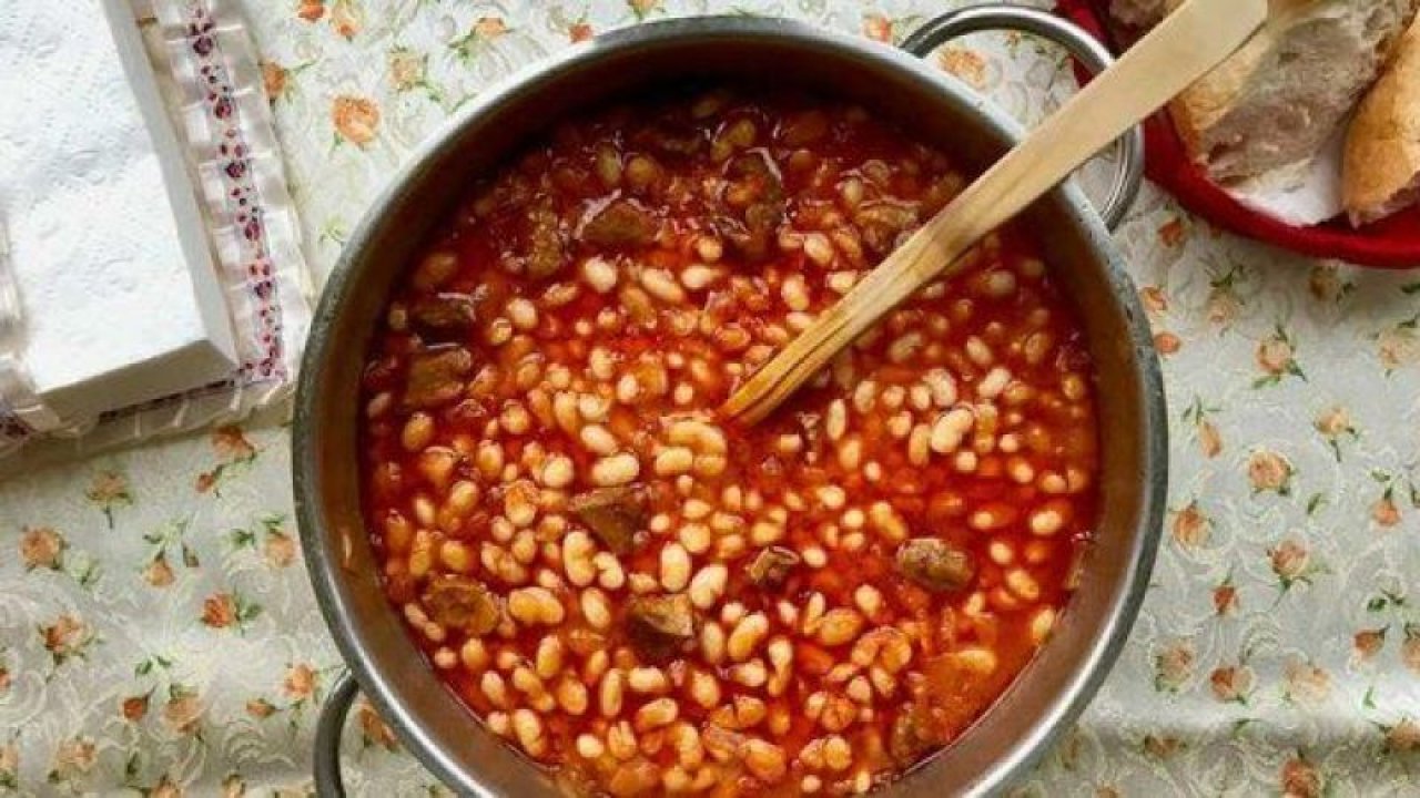Lokanta ustalarının Kuru Fasulye pişirme sırrı ortaya çıktı! Gaz ve Şişkinlik Yapıyorsa Bu Yöntemi Deneyin! Meğer Nedeniniz Buymuş! Öğrenenler Şok Oluyor…