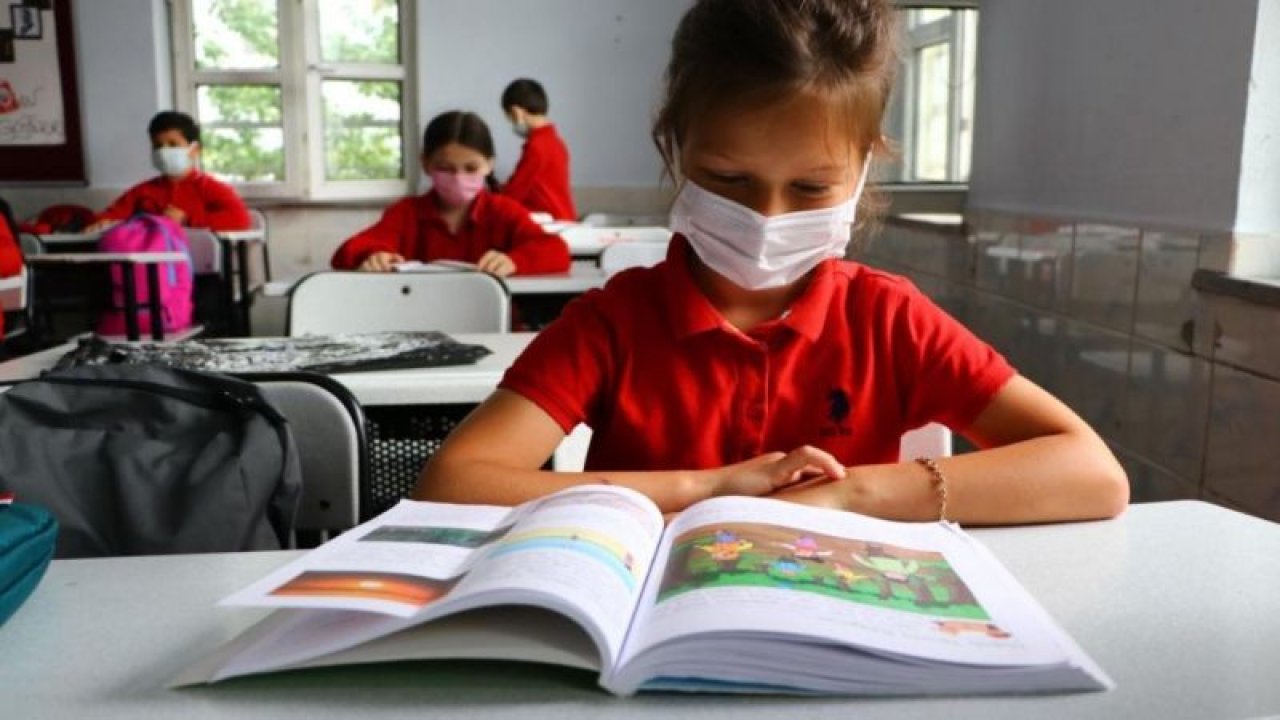 Öğrencilere kötü haber! Tatil süresi yeniden güncellendi! 1 ay öne çekildi! Milli Eğitim Bakanlığı açıkladı!