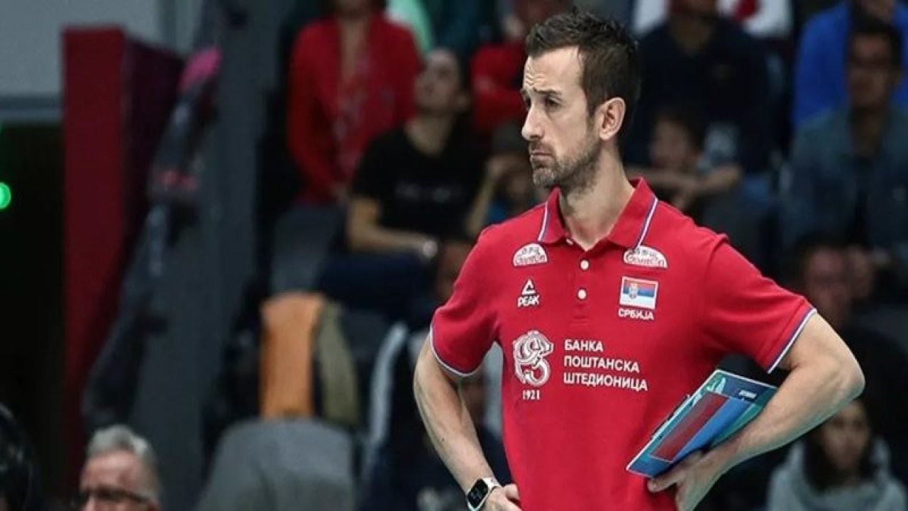 Kadın Milli Voleybol Takımının başantrenörü İtalyan Daniele Santarelli'nin eşi bakın kim? Santarelli’nin eşini görenler, gözlerine inanamadı!
