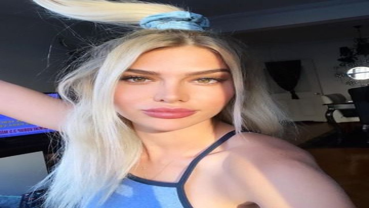Survivor İlayda Şeker Estetiksiz Haliyle Tokat Etkisi Yarattı! Survivor’daki Halini Unutun Gitsin, Acun Ilıcalı Bile Hayretler İçerisinde Kaldı! Eski Halini Kimse Tanımıyor!