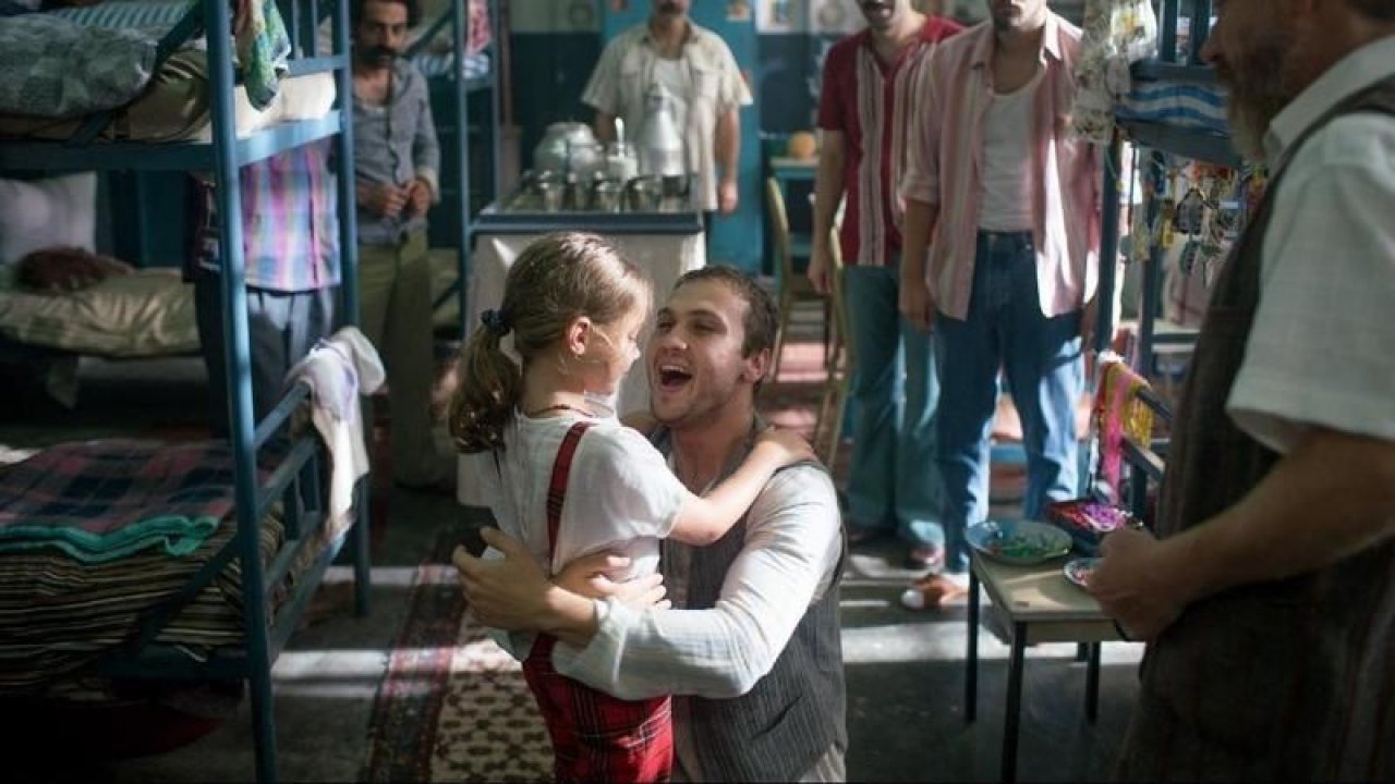Yedinci Koğuştaki Mucize Nerede, Ne Zaman Çekildi? Yedinci Koğuştaki Mucize Ne Kadar İzlendi? Yedinci Koğuştaki Mucize Konusu Nedir, Oyuncuları Kimdir?