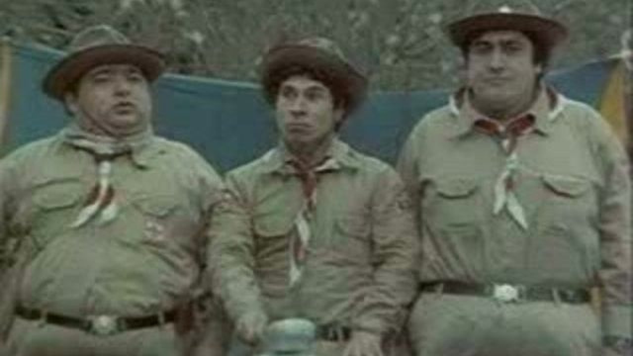 Hababam Sınıfı Tatilde Filmi Nerede,Çekildi? Hababam Sınıfı Tatilde Filmi hangi tarite, Ne Zaman çekildi? Hababam Sınıfı Tatilde Filmin Konusu Nedir, Oyuncuları Kimlerdir?