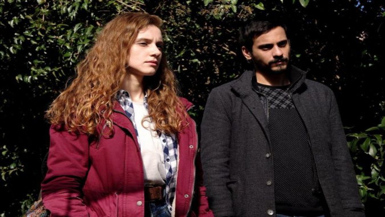 Ahsen Eroğlu Kimdir, Nasıl Ünlü Oldu? Ahsen Eroğlu Hangi Üniversite Mezunu? Ahsen Eroğlu Kaç Yaşında, Boyu Kilosu, Aslen Nereli?