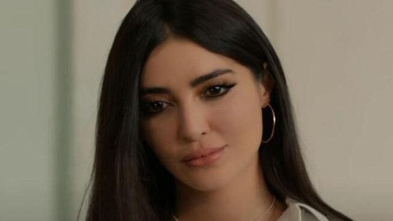 Melike İpek Yalova’nın Boyu Kaç Santim? Görenler Şaştı Kaldı! Melike İpek Yalova’nın Kaç Yaşında, Aslen Nerelidir, Boyu Kaç?