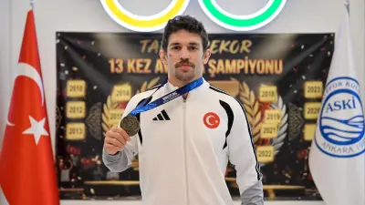 Ankara’da dünya ikinciliği sevinci: Yüksel Sarıçiçek gümüş madalya kazandı