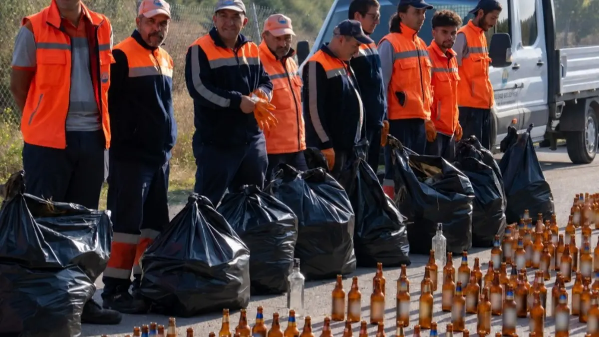Gölbaşı'nda toplatılan şişelerle yazılan o yazı şoke etti: Yakup Odabaşı'ndan acil çevre çağrısı!