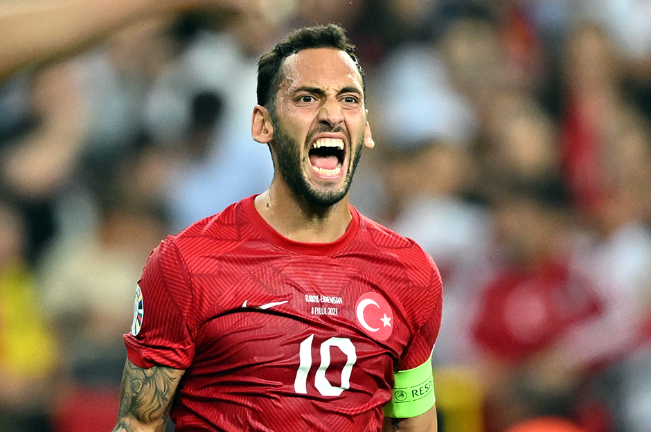 Öfkeliyim" diyen Hakan Çalhanoğlu: Ermenistan'ı evde yenemiyorsan bazı şeyleri düzeltmen lazım- Son Dakika Spor Haberleri | NTVSpor