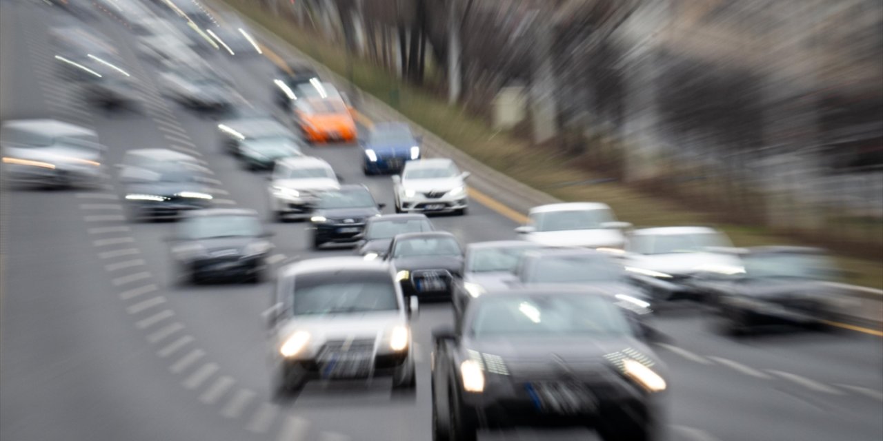 Ankara Trafiğinde Alarm Çanları: Araç Sayısı 3 Milyonu Aştı, Kişi Başına Düşen Araç Şaşırttı!